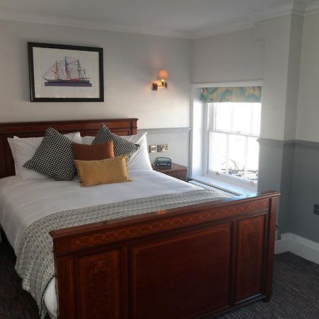 Admiral Hardy Hotel Лондон Екстериор снимка
