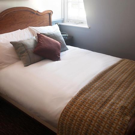 Admiral Hardy Hotel Лондон Екстериор снимка